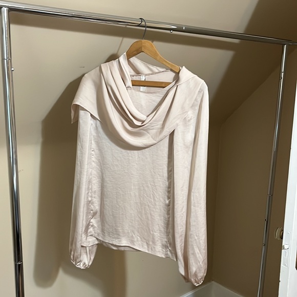 Tia Cibani cool-tone pink silk blouse with scarf collar - Picture 2 of 4